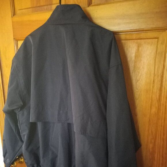 Cutter and Buck XL men's light jacket - Picture 2 of 9